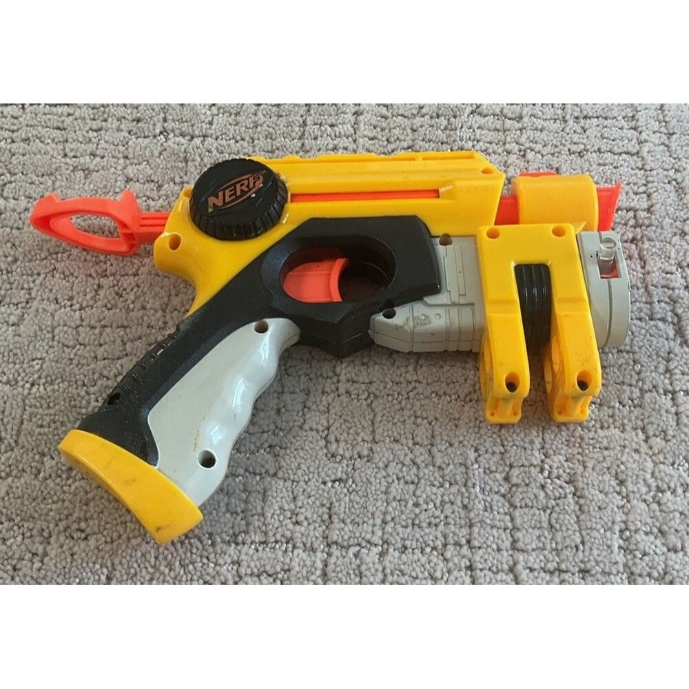 Nerf Hasbro C-307A Nerf 2004 Pull Back Dart Gun Laser Sight -Tested/Works-